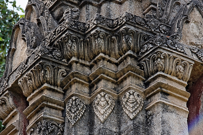 Wat Ratchaburana-033